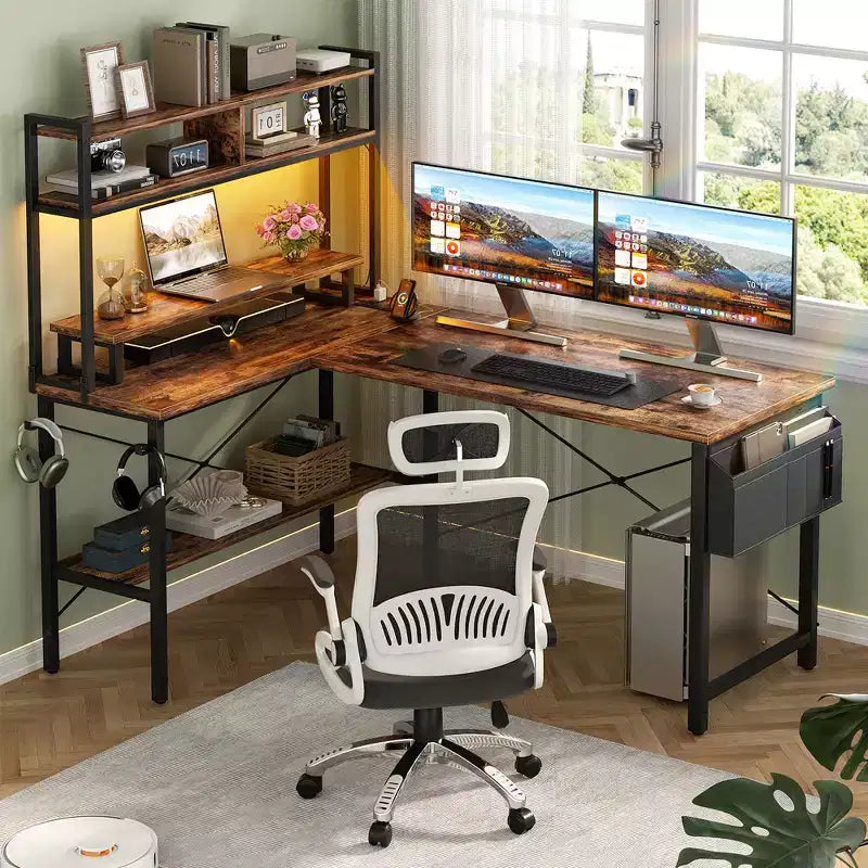 Bureau d'ordinateur en L avec écran et étagère, bureau de jeu avec station de charge