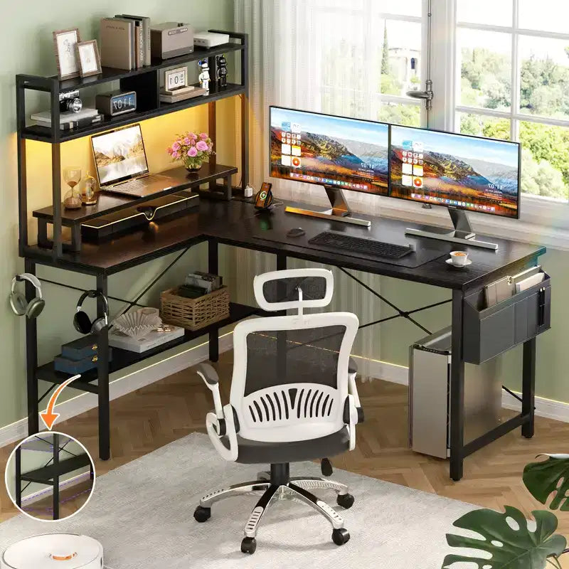 Bureau d'ordinateur en L avec écran et étagère, bureau de jeu avec station de charge