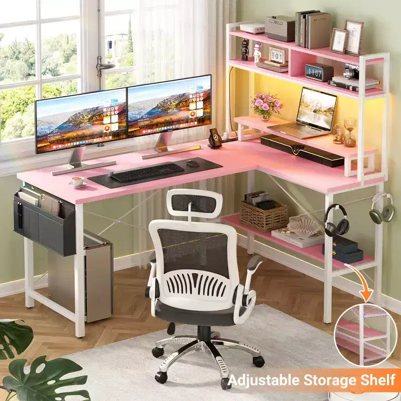 Bureau d'ordinateur en L avec écran et étagère, bureau de jeu avec station de charge