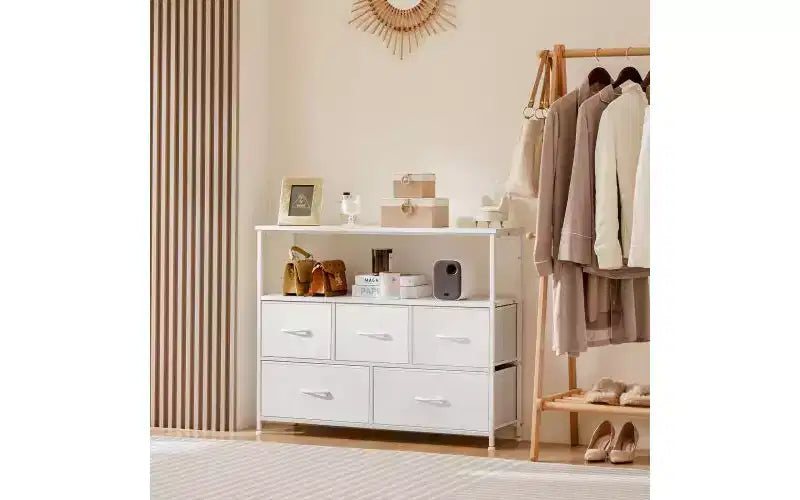 Commode 5 tiroirs avec plateau en bois et étagère ouverte, tour de rangement en tissu avec cadre en métal, commode pour meuble TV, chambre, entrée, vêtements