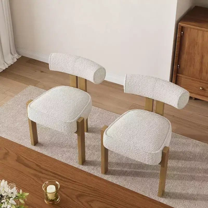 Lot de 2 chaises de salle à manger rembourrées, chaises modernes et confortables en tissu bouclé pelucheux avec dossier incurvé ergonomique, pour salon, cuisine et salle à manger