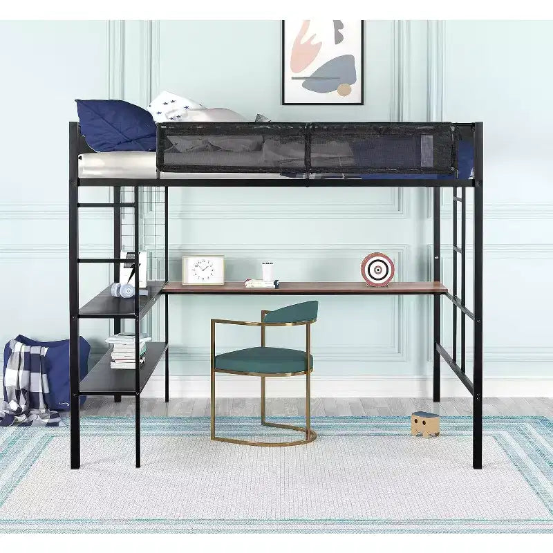 Lit mezzanine en métal pleine taille avec bureau et étagères, sommier à lattes silencieux et garde-corps en textilène, 2 échelles et panneau grillagé